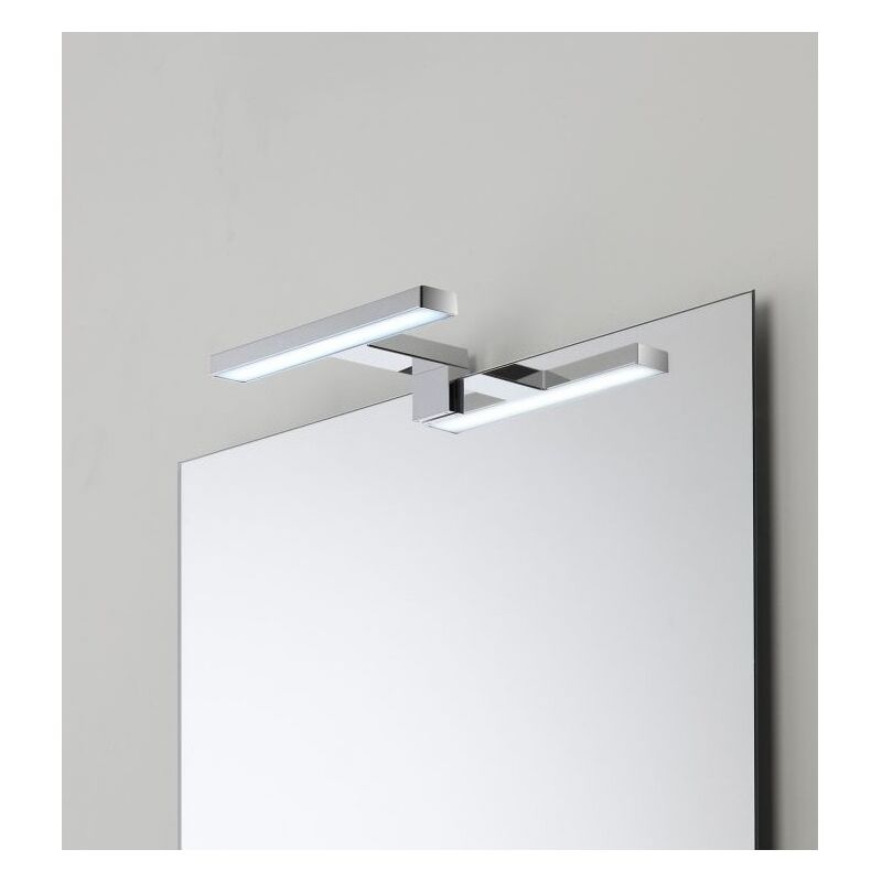 foto del prodotto lampada led specchi 4w 18cm ip44 in abs cromo