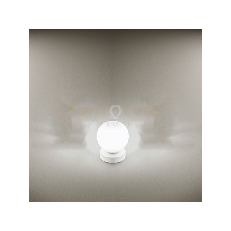 foto del prodotto lampada maga da tavolo in metallo colore bianco diffusore sferico in vetro attacco g9 d.10cm