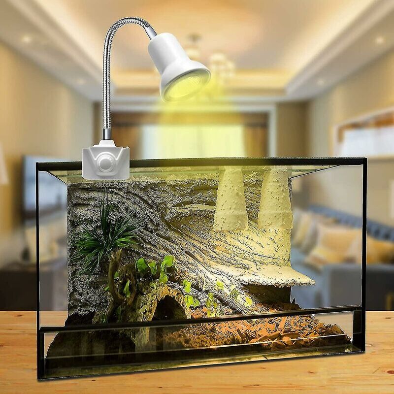 foto del prodotto lampada riscaldante per rettili con morsetto con 2 lampadine e27 a spettro completo uva uvb, base da 25 w, morsetto girevole a 360 , lampada per