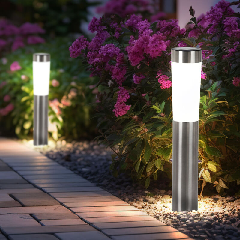 foto del prodotto lampada solare a led illuminazione esterna lampada da giardino con picchetto da terra