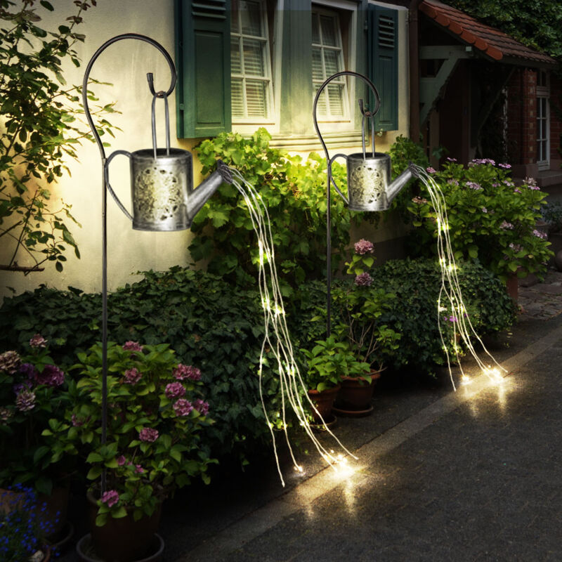 foto del prodotto lampada solare a presa per annaffiatoio, lampada da giardino per esterni nel design dell annaffiatoio, lampada da presa, argento, 24 led bianco