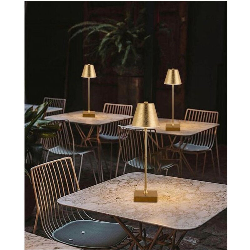 immagine 0 del prodotto lampada tavolo ricaricabile usb 10 watt 3 colorazione di luce vari colori d27 3c oro trade shop traesio