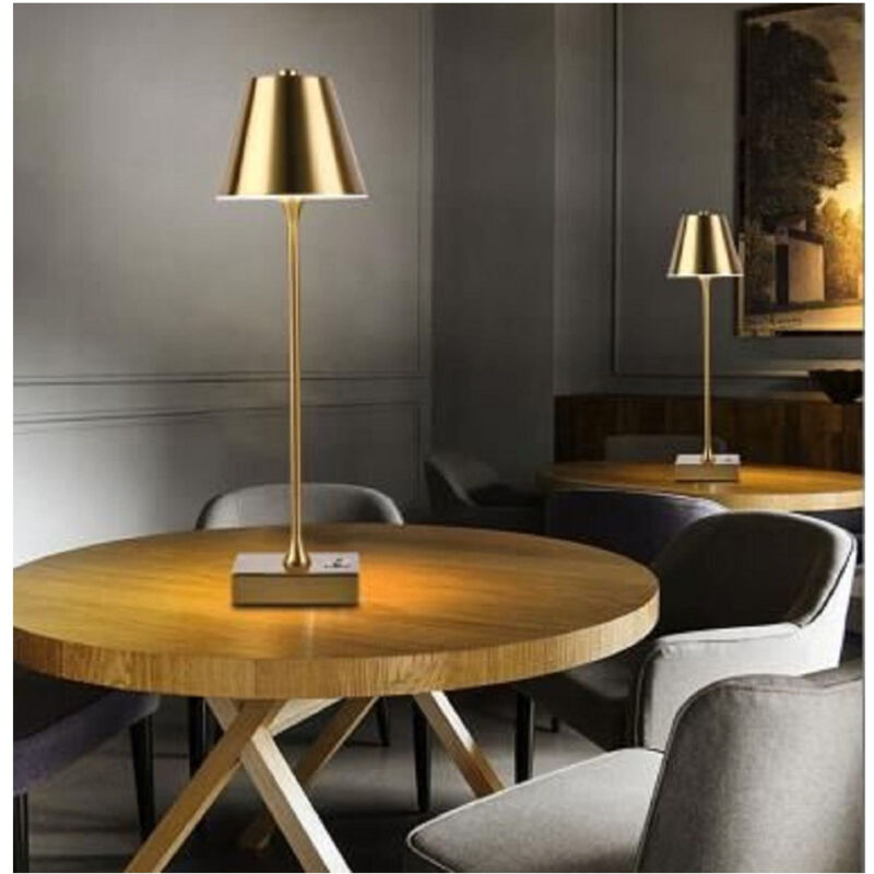 foto del prodotto lampada tavolo ricaricabile usb 10 watt 3 colorazione di luce vari colori d27 3c rame trade shop traesio