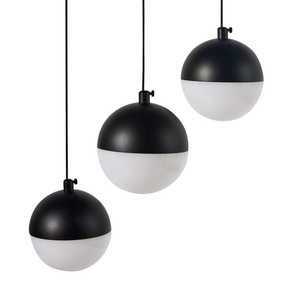 foto del prodotto lampadario con 3 luci led integrate paralume rotondo metallo verniciato vetro nero stile moderno