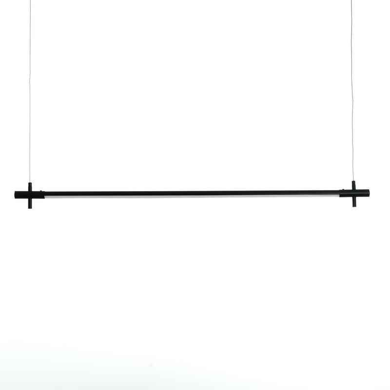 foto del prodotto lampadario in allumino nero cm. .2,2 l.120