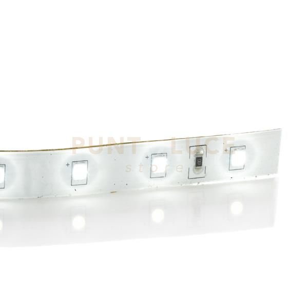 foto del prodotto lampadina led strip led 13w 3000k ip65 5mt