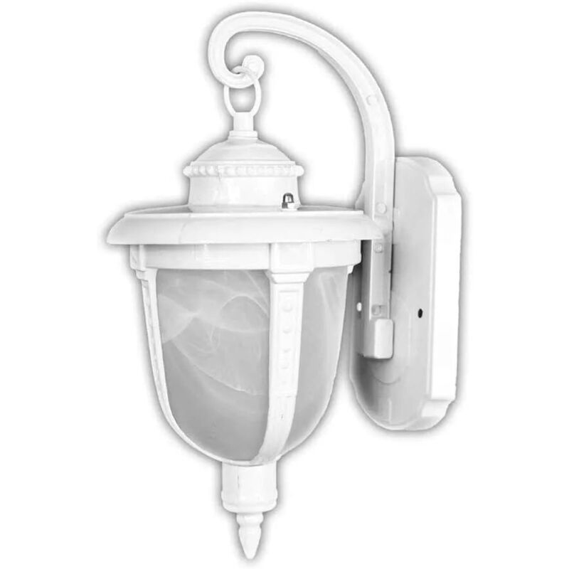 foto del prodotto lampione da muro vintage in ferro battuto con certificazione ip55, compatibile con lampadine e27, perfetto per illuminazione esterna e aree giardino,