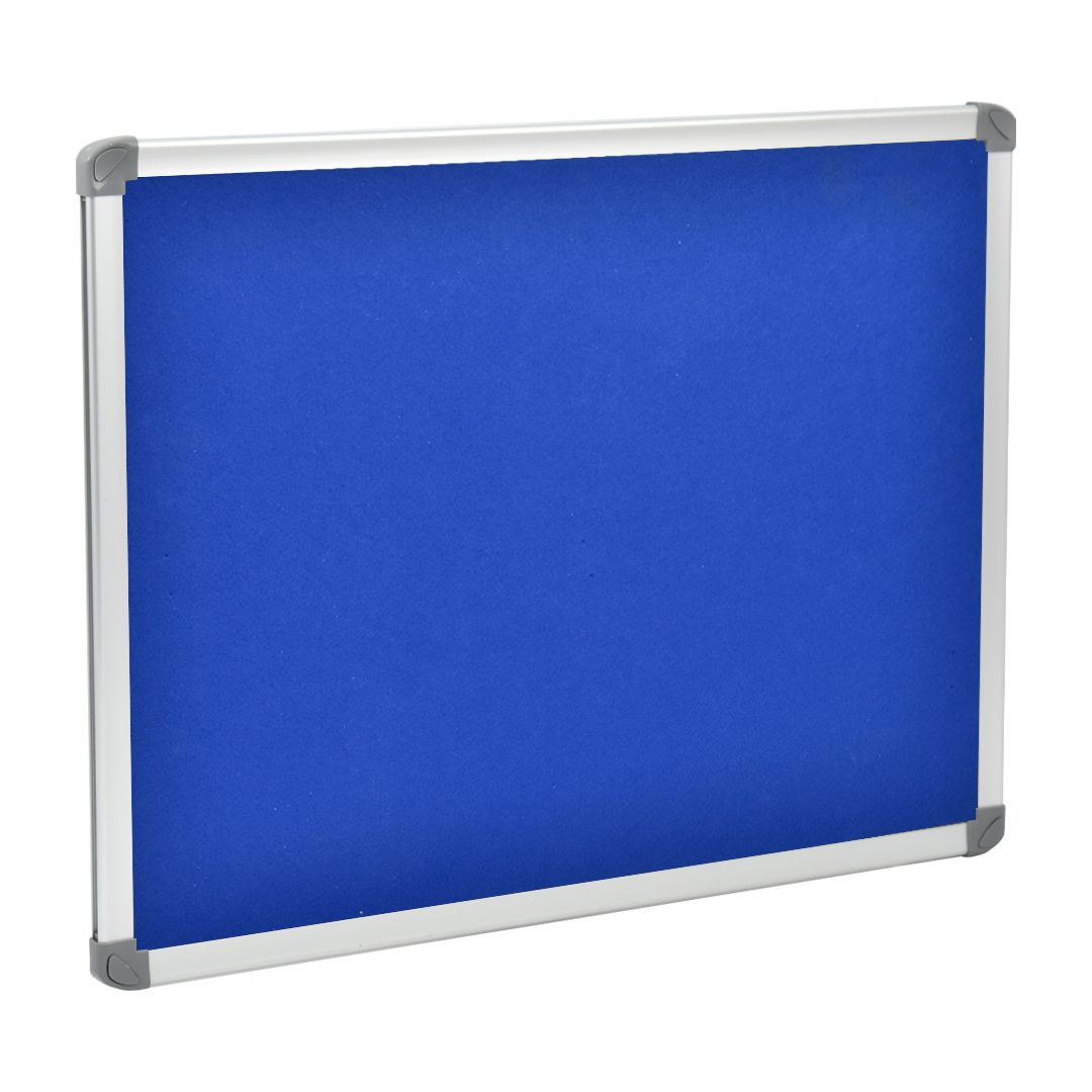 foto del prodotto lavagna con fondo in sughero e panno blu 120x90 cm in alluminio silver