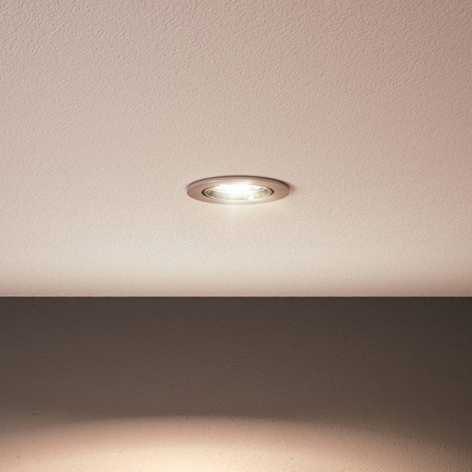 foto del prodotto led, faretto led, luce bianca calda, 50w, gu10, 3 pezzi philips