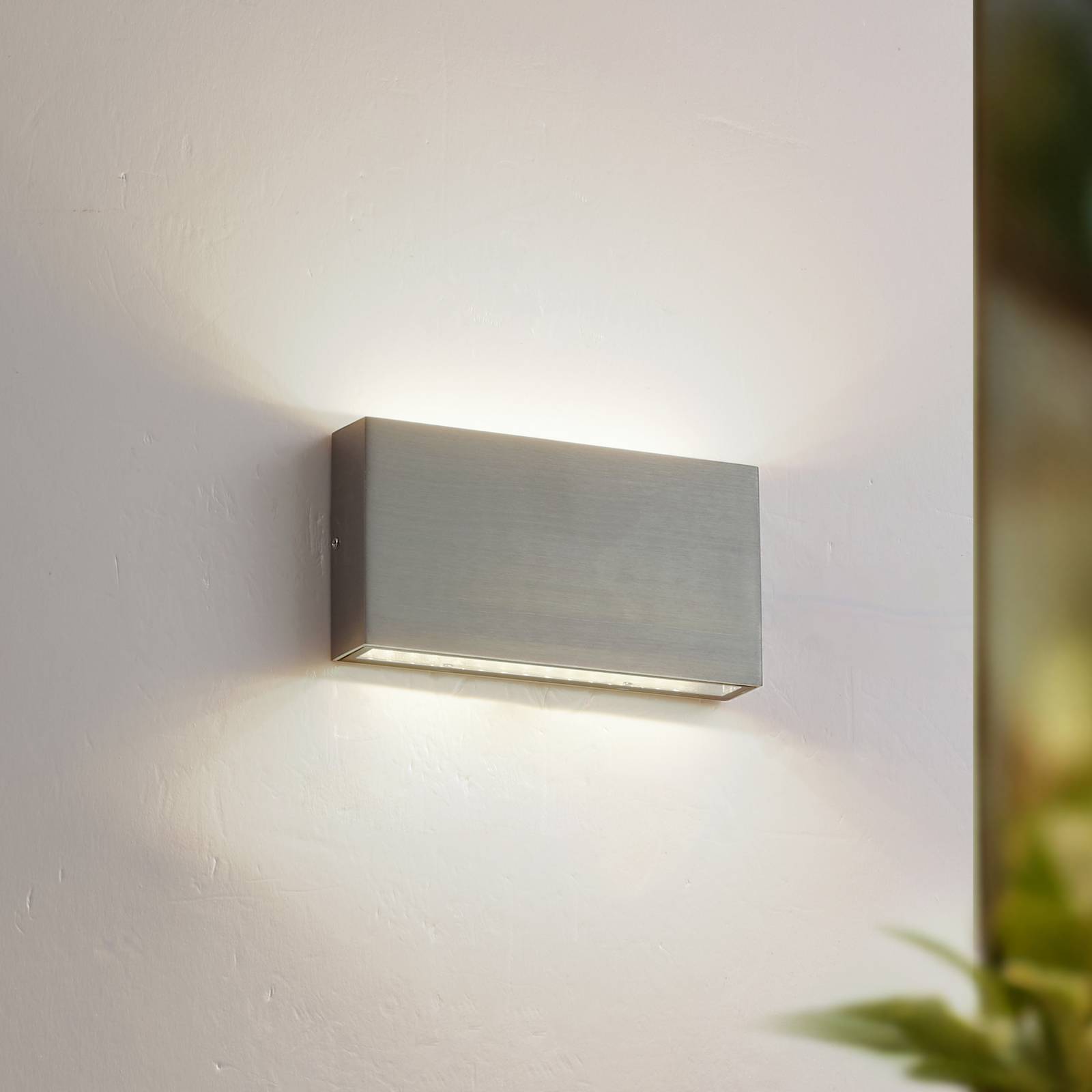 foto del prodotto led jarte in grigio da alluminio lindby