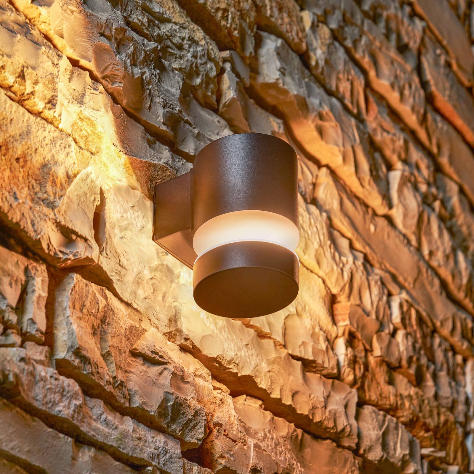 foto del prodotto led laven 8720169266599 lampada da parete per esterno led monocolore 6 w nero philips