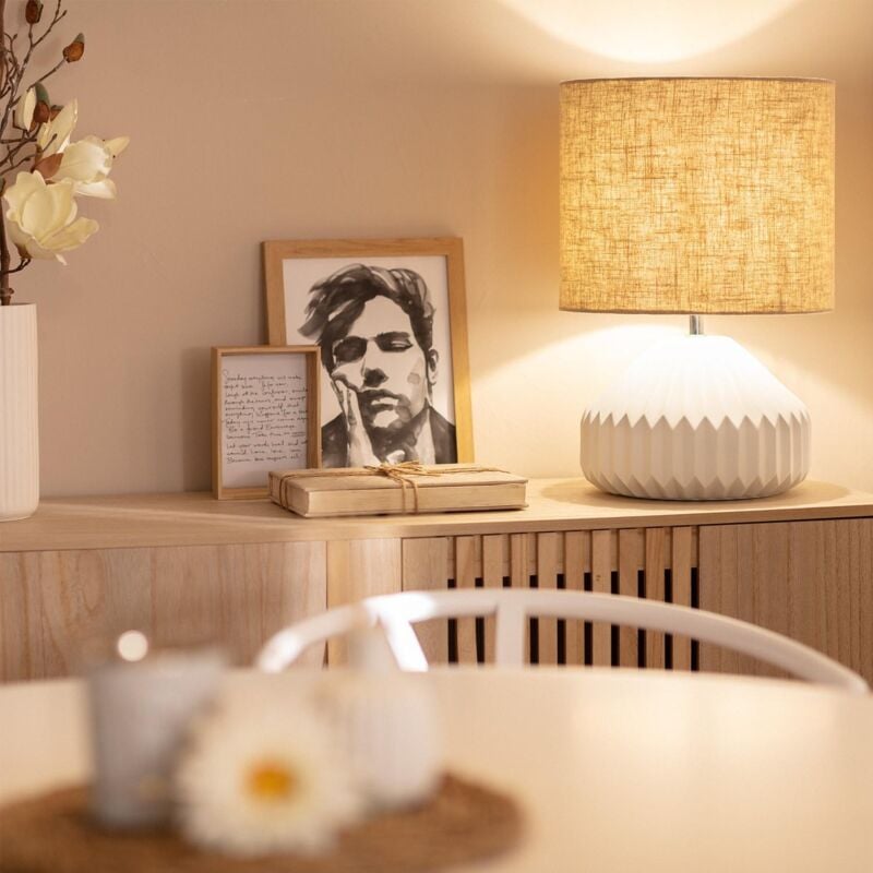 foto del prodotto ledkia lampada da tavolo porcellana e tessuto monduver bianco