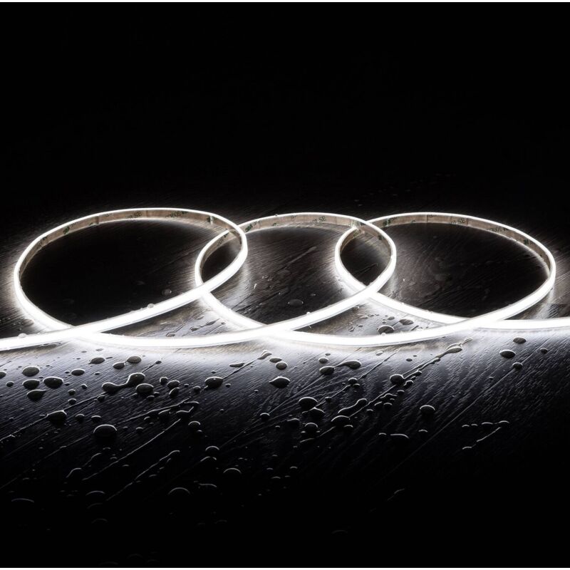foto del prodotto ledkia striscia led cob 24v dc 320 led m 5m ip65 cri90 larghezza 10 mm taglio 5 cm bianco freddo 6000k
