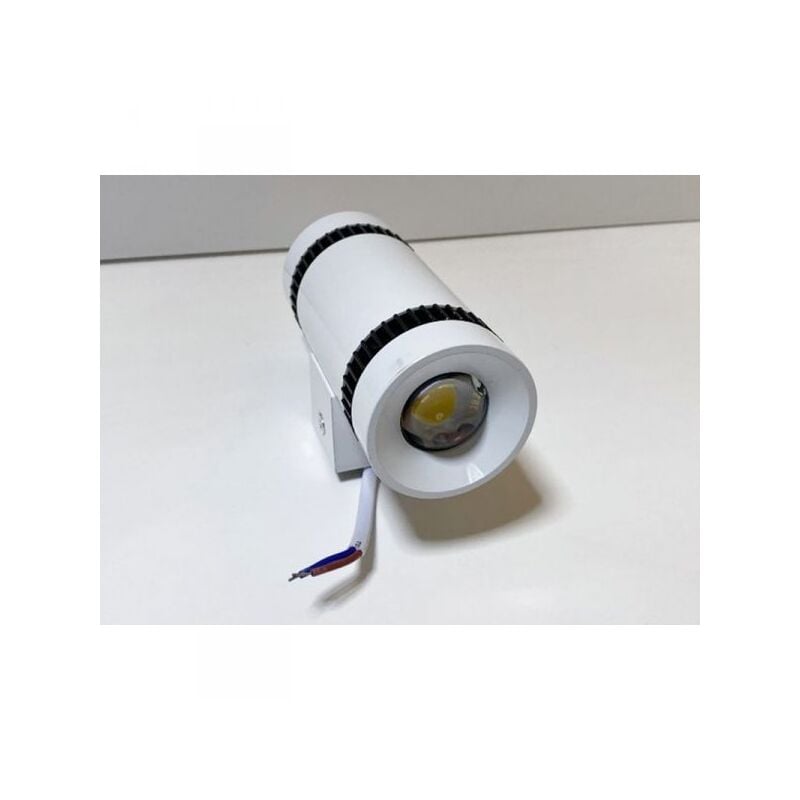 foto del prodotto ledlux applique led da parete modello monique italian design moderna 6w doppio illuminazione bianco caldo