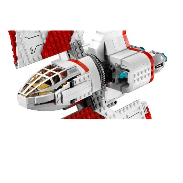 foto del prodotto lego star wars 75362 . shuttle jedi t 6 di ahsoka tano