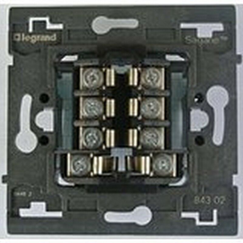 foto del prodotto legrand 84302 prise t l phone sagane 8 contacts