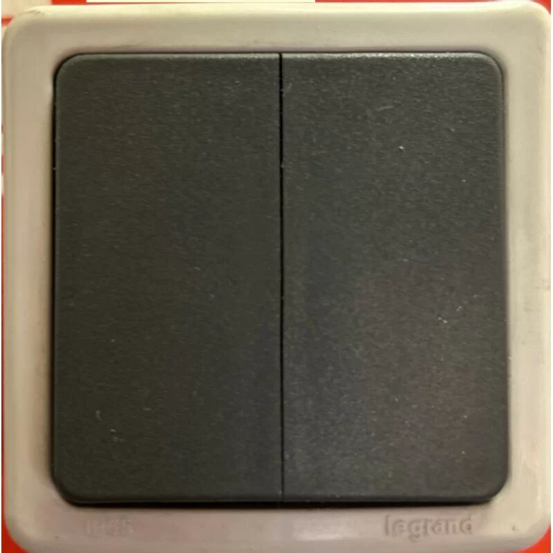 foto del prodotto legrand 91607 plexo 55 interruttore completo a doppio battente 10a 250v