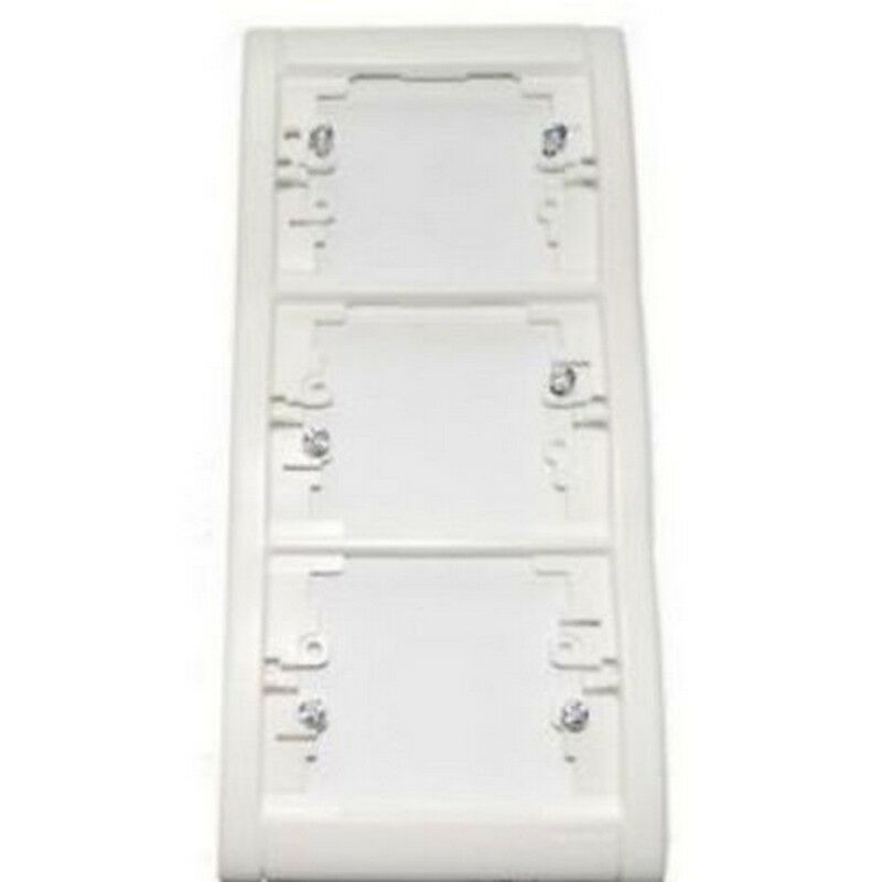 foto del prodotto legrand sagane 85002 plaque verticale 3 postes kozi opalis blanche