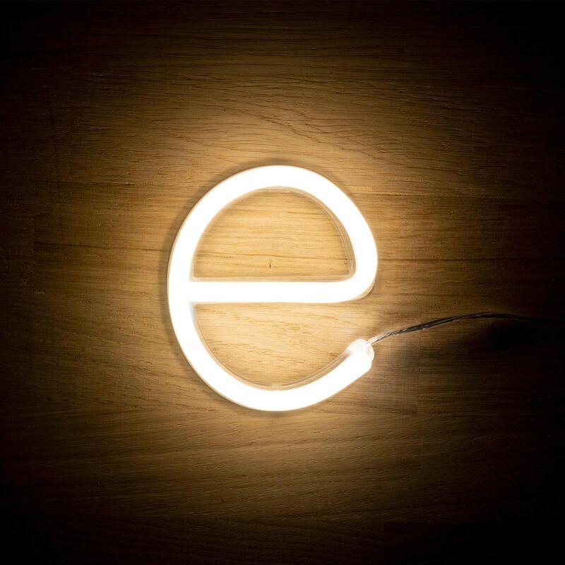 foto del prodotto lettere led neon e