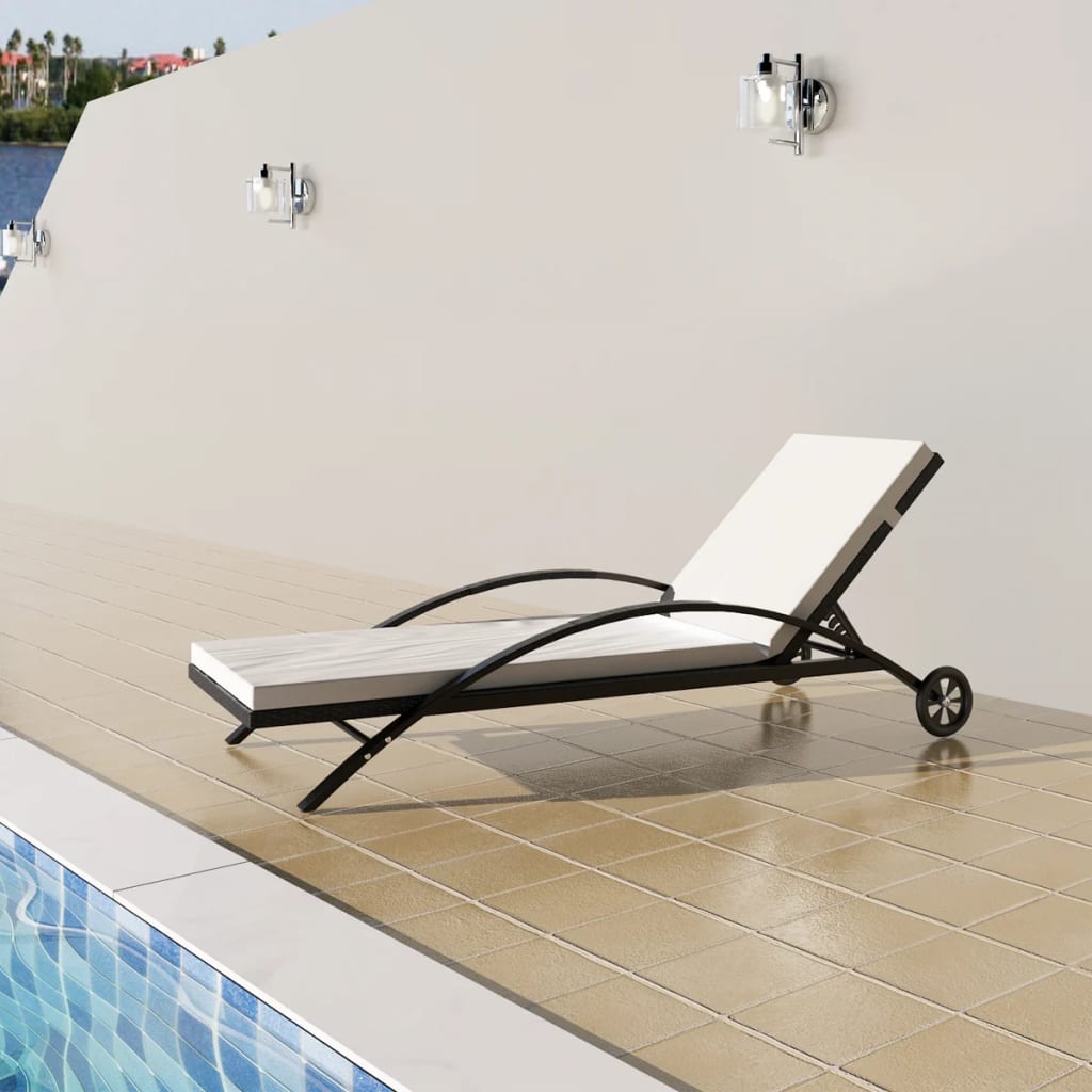 foto del prodotto lettino prendisole con cuscino e ruote in polyrattan nero cod mxl 16482