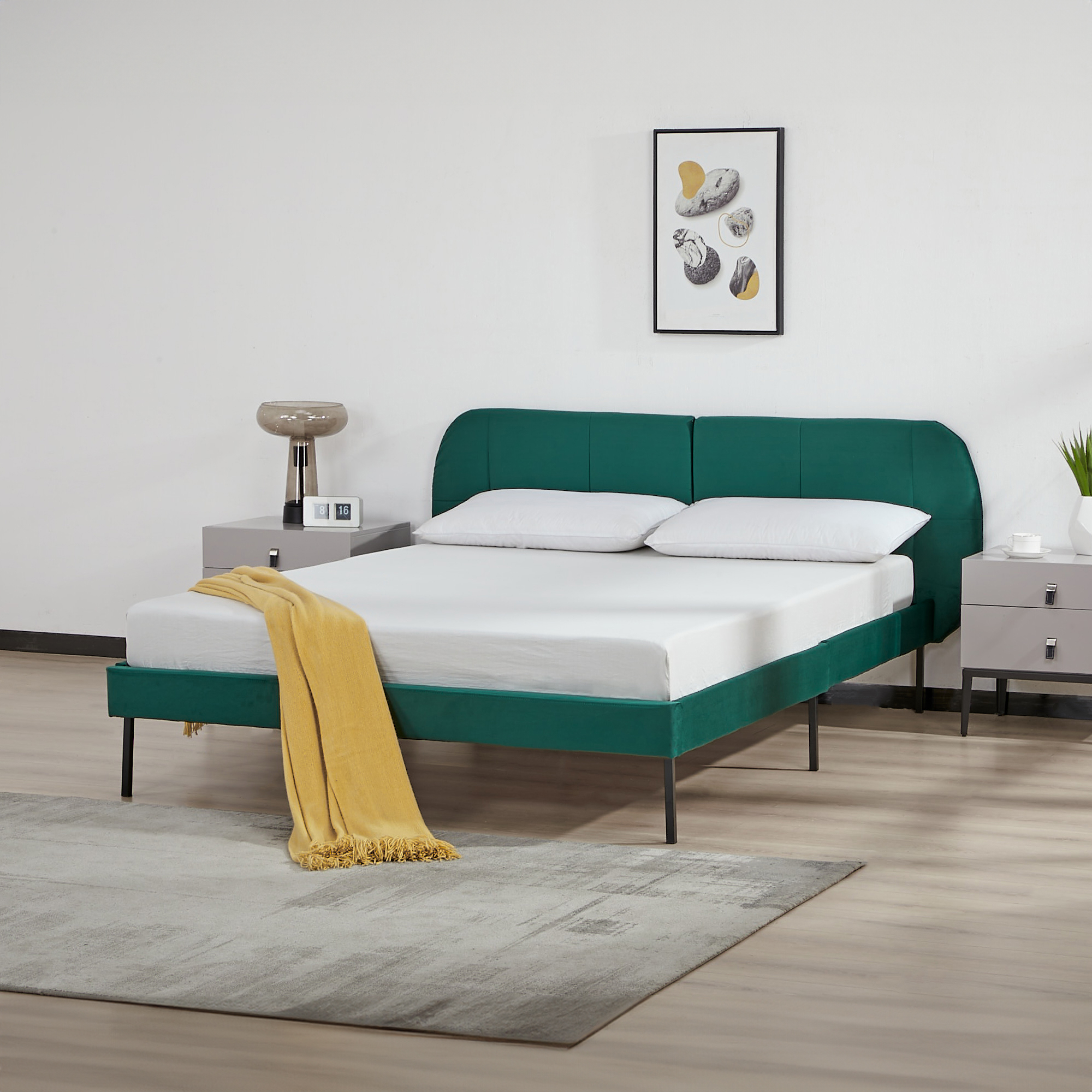 foto del prodotto letto francese porvoo 140x200 cm testiera imbottita rivestimento in velluto verde scuro en.casa 