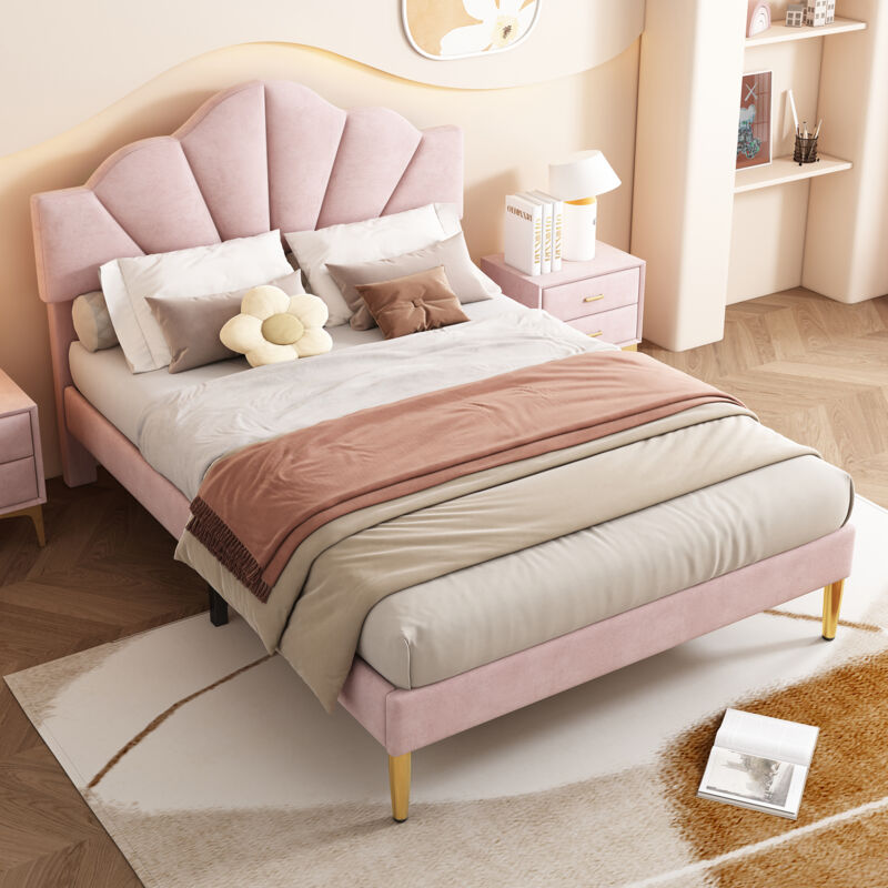 foto del prodotto letto imbottito velvet, 140200 cm, letto a conchiglia con gambe in ferro color oro, testiera regolabile in altezza, rete a doghe in legno, rosa okwish