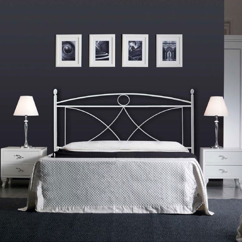 foto del prodotto letto in ferro matrimoniale con giroletto in ferro bianco alice 166x202x h128 cm