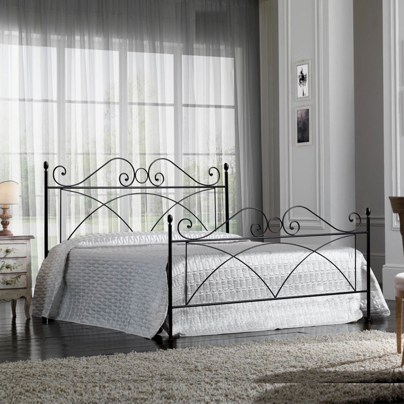 foto del prodotto letto in ferro matrimoniale con pediera sabrina nero 166x208x h128 cm