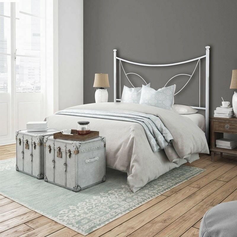 foto del prodotto letto in ferro una piazza e mezza con giroletto in ferro tulipano bianco 126x202x h117 cm