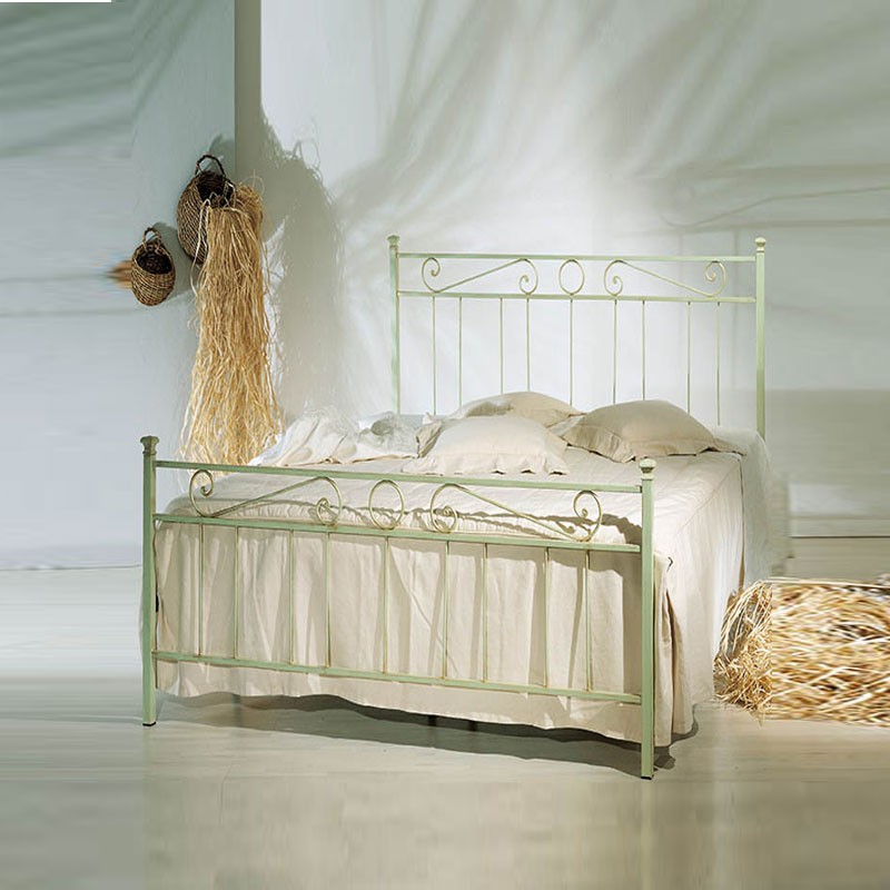 foto del prodotto letto in ferro una piazza e mezza con pediera verde tevere 126x208x h117 cm