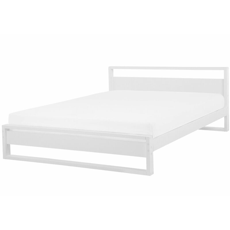 foto del prodotto letto in legno di pino bianco a doghe design minimalista 180 x 200 cm giulia