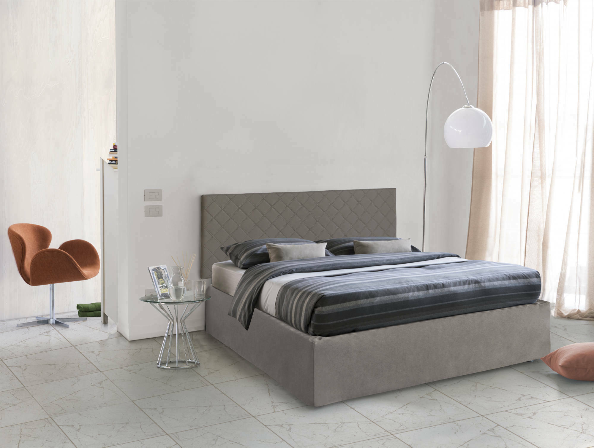 foto del prodotto letto matrimoniale delinda, set testata in ecopelle con rete ortopedica e mantovana, made in italy, con materasso incluso, cm 160x190, tortora