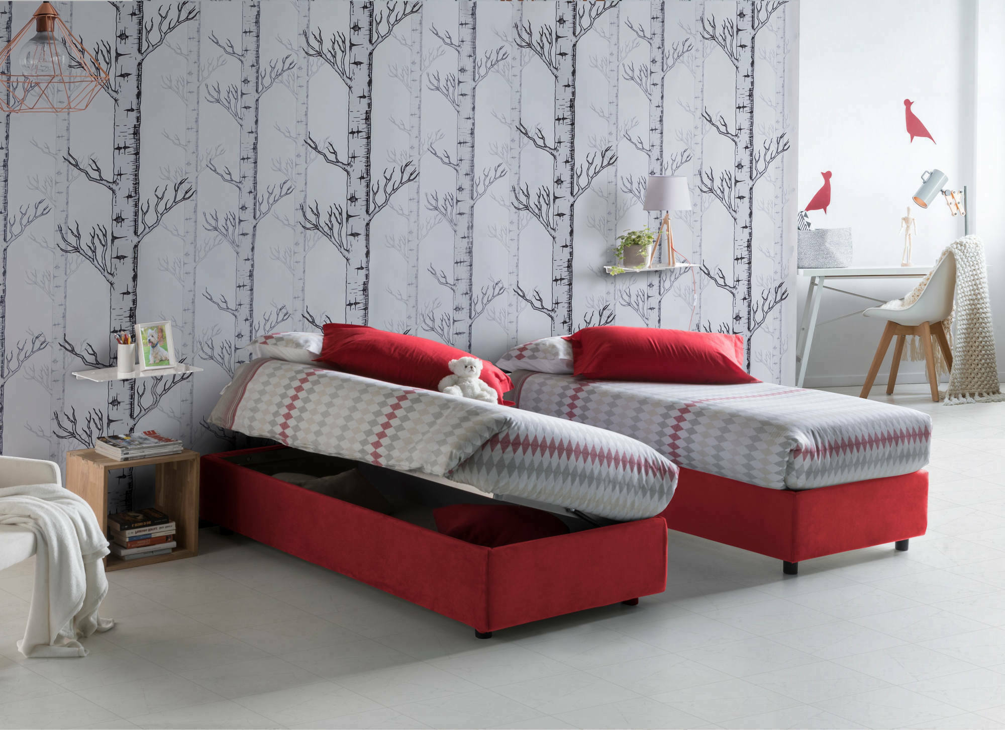 foto del prodotto letto singolo adoxa, letto contenitore con rivestimento in tessuto, made in italy, apertura laterale, adatto per materasso cm 80x190, rosso