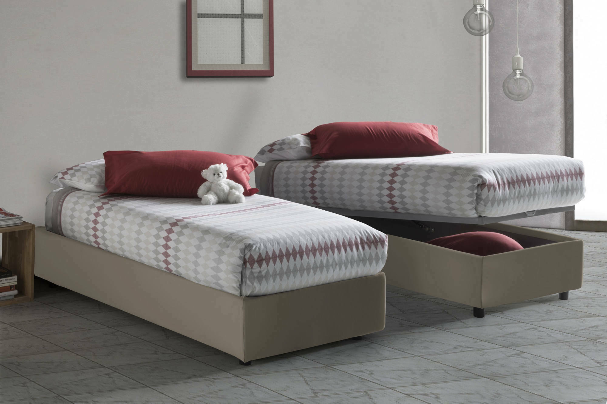 foto del prodotto letto singolo alarita, letto contenitore con rivestimento in ecopelle, made in italy, apertura frontale, adatto per materasso cm 80x190, tortora
