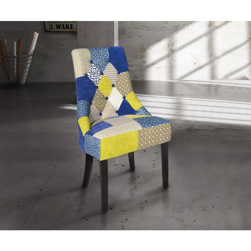 foto del prodotto liberoshopping poltrona da camera imbottita in tessuto patchwork willy