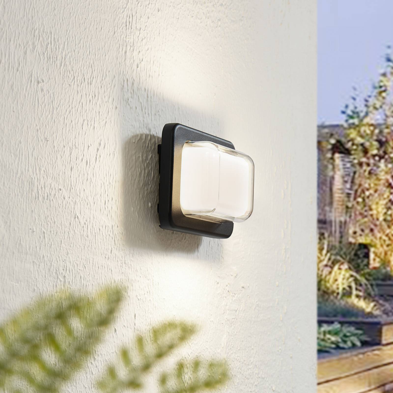 foto del prodotto lindby applique da esterni led sibara, antracite, angolare, ip54