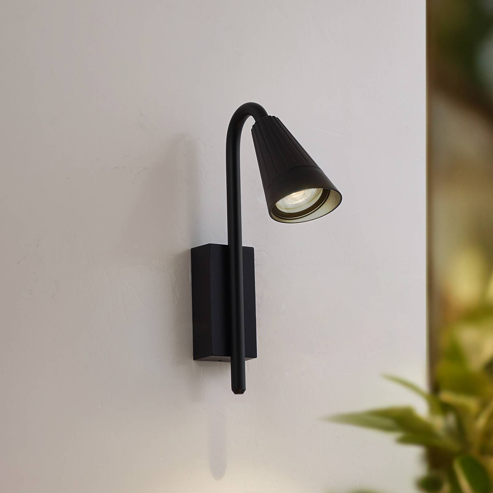 foto del prodotto lindby applique da esterno sorvete, nero, metallo, altezza 33 cm