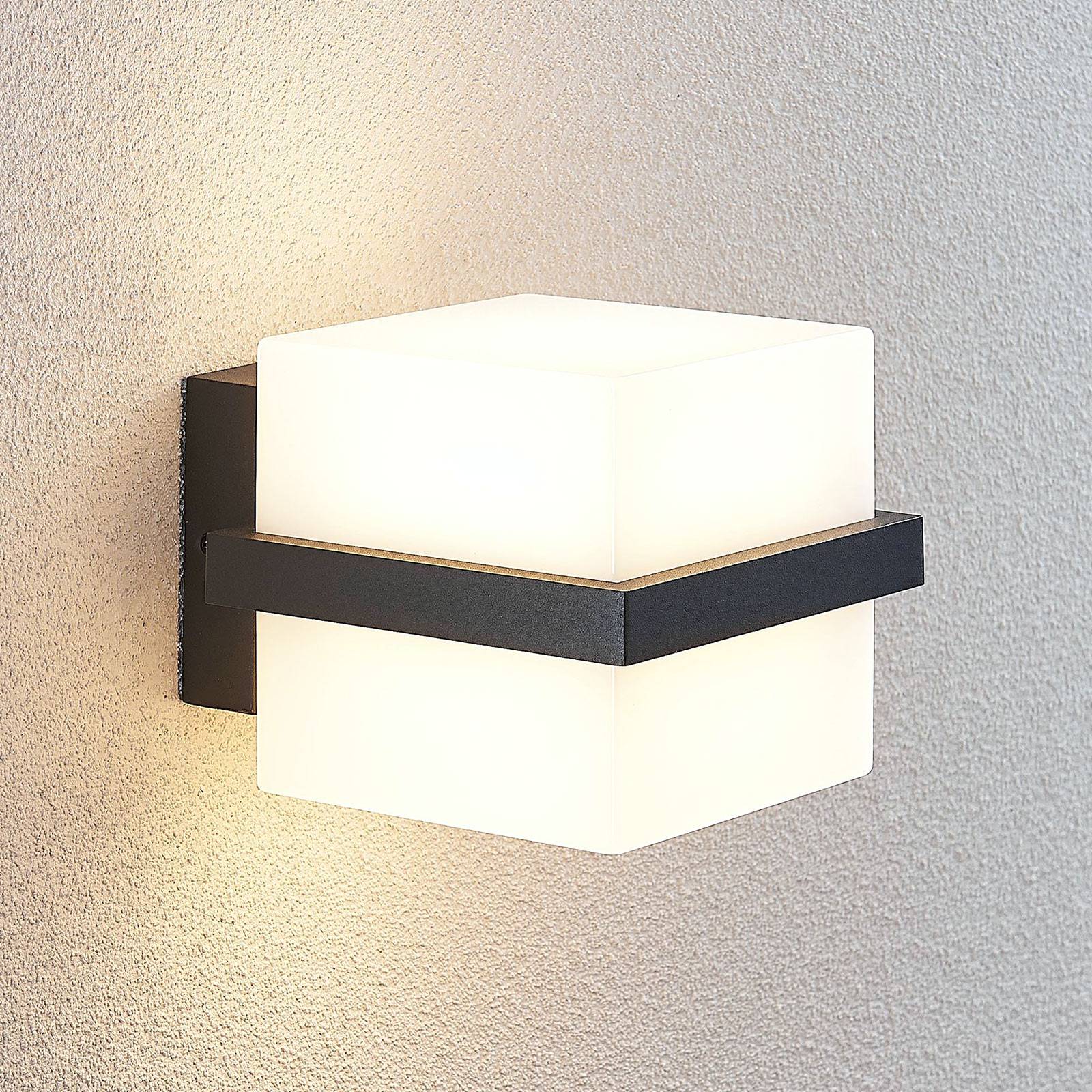 foto del prodotto lindby applique led da esterni auron a cubo