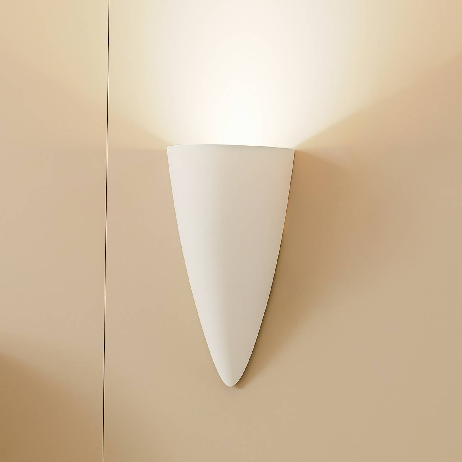 foto del prodotto lindby applique pascali, altezza 42 cm, bianco, gesso
