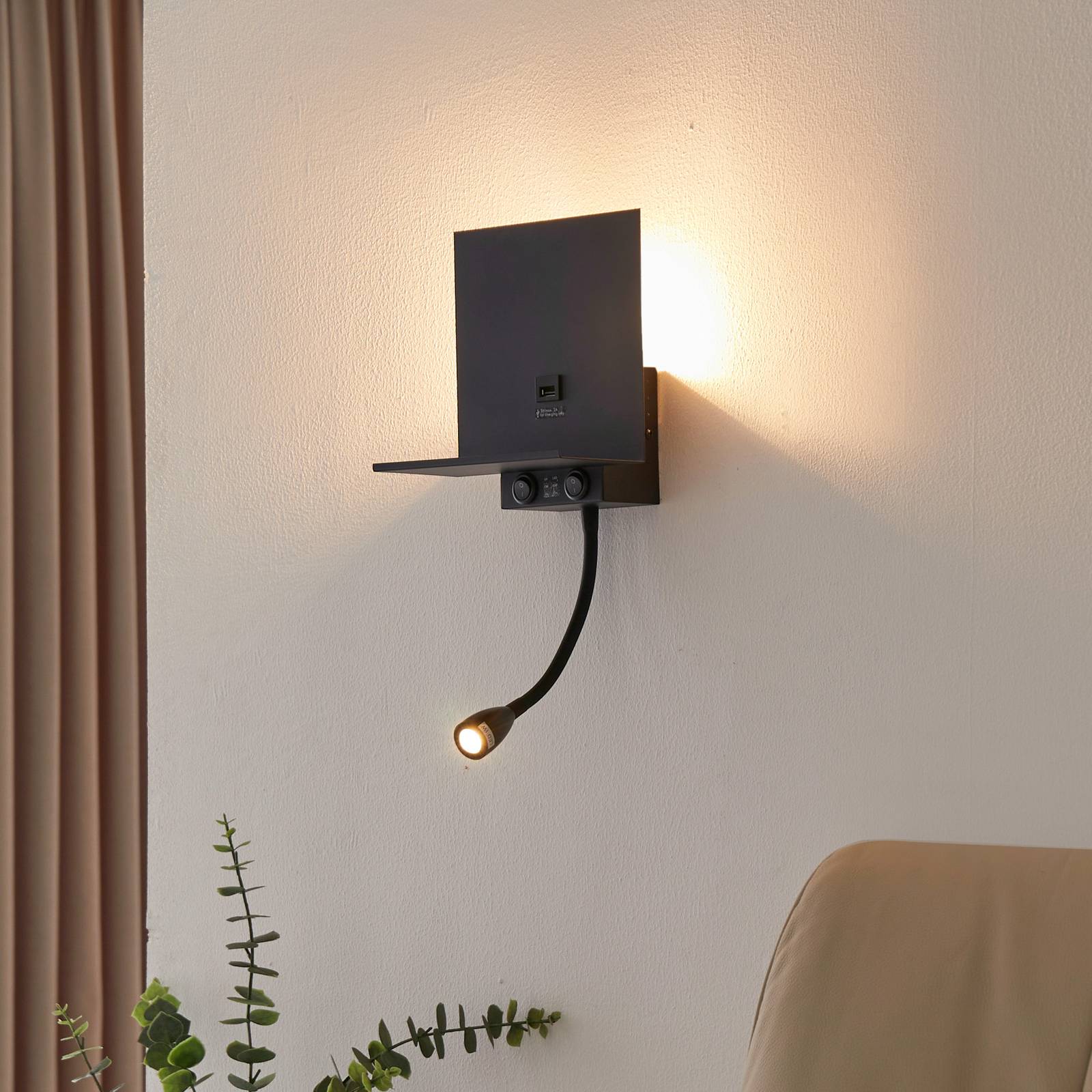 foto del prodotto lindby applique thorid, nero, usb, lampada a led da lettura, g9