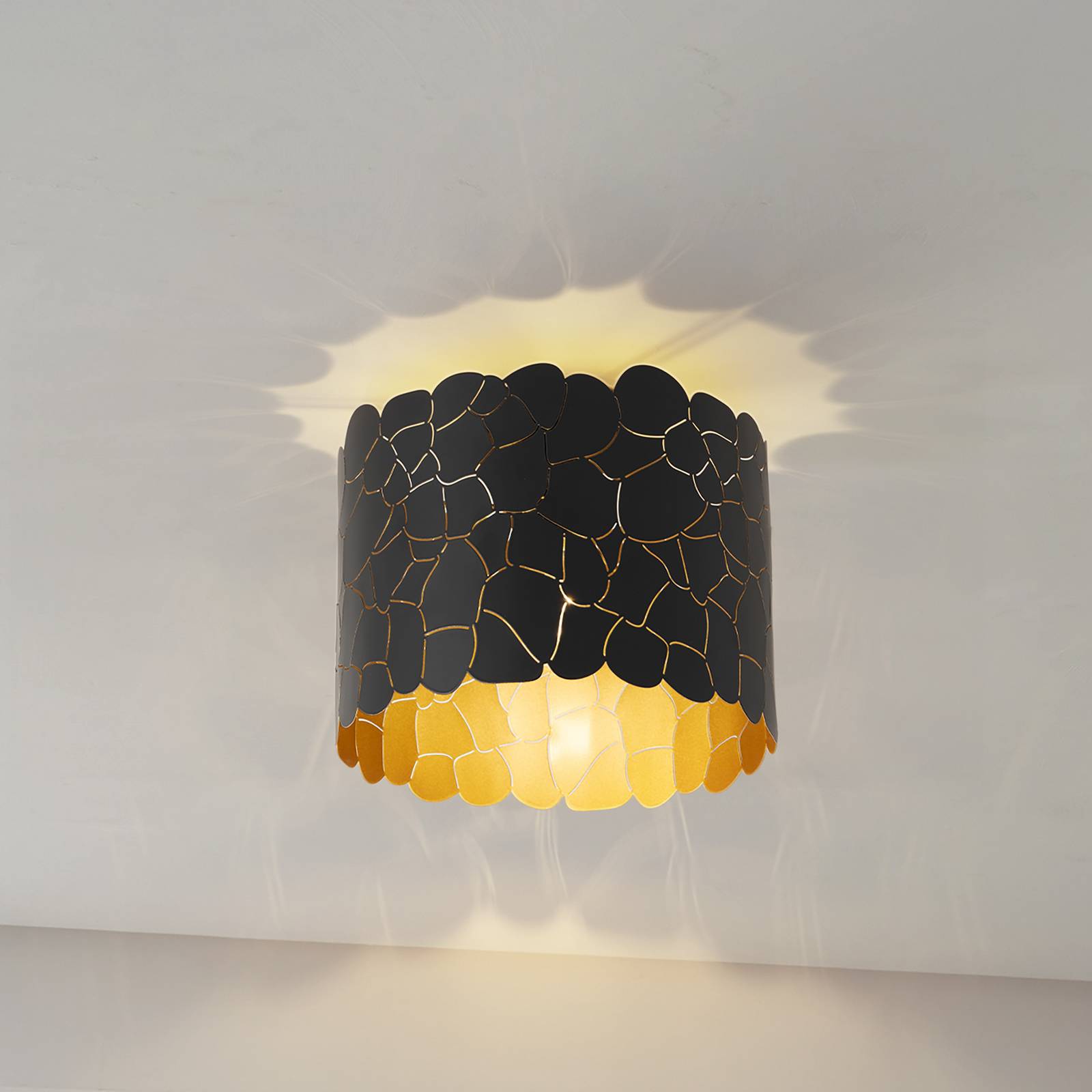 foto del prodotto lindby aralena plafoniera, nero oro, metallo, 26 cm