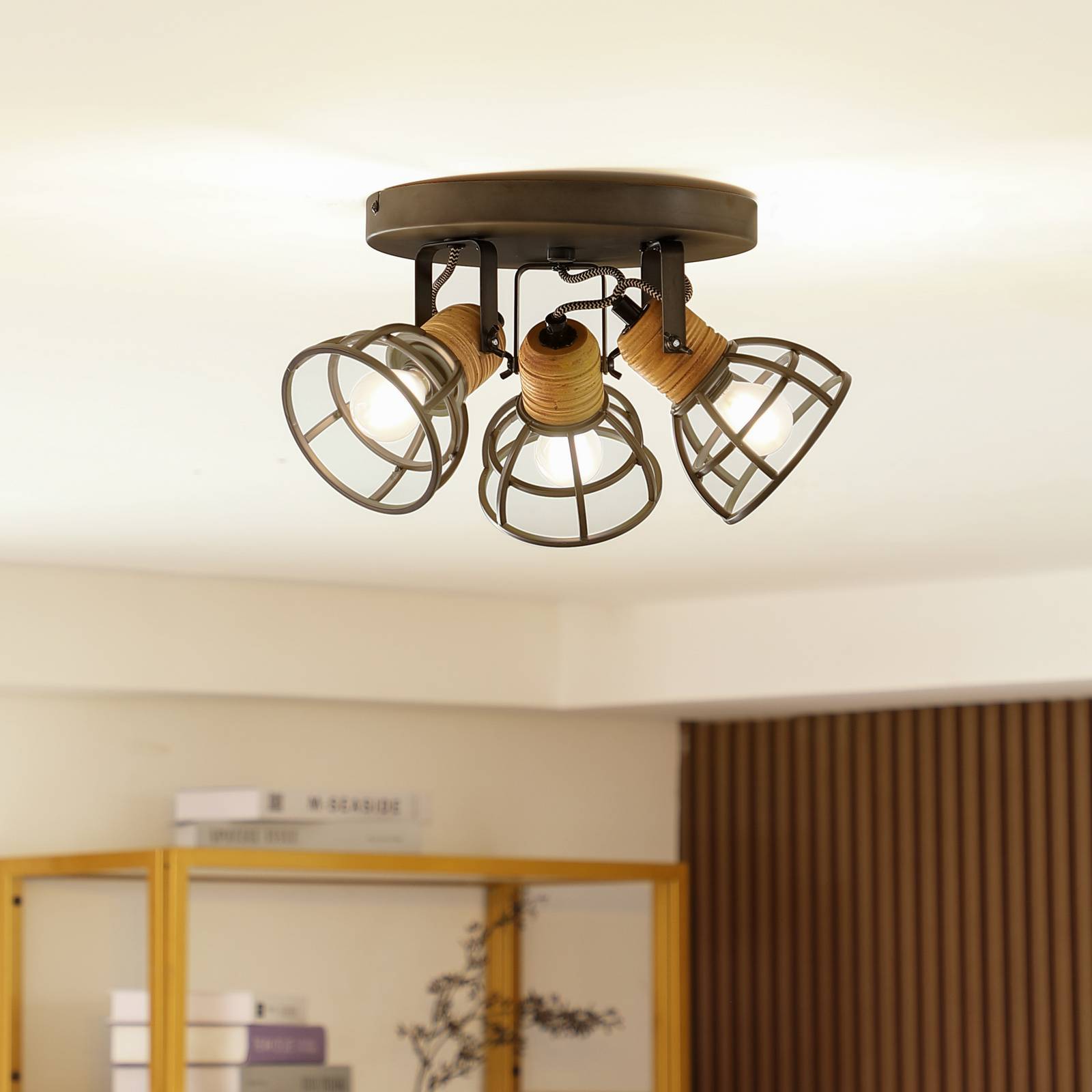 foto del prodotto lindby arinthea, faretto da soffitto a 3 luci, nero, acciaio, e14