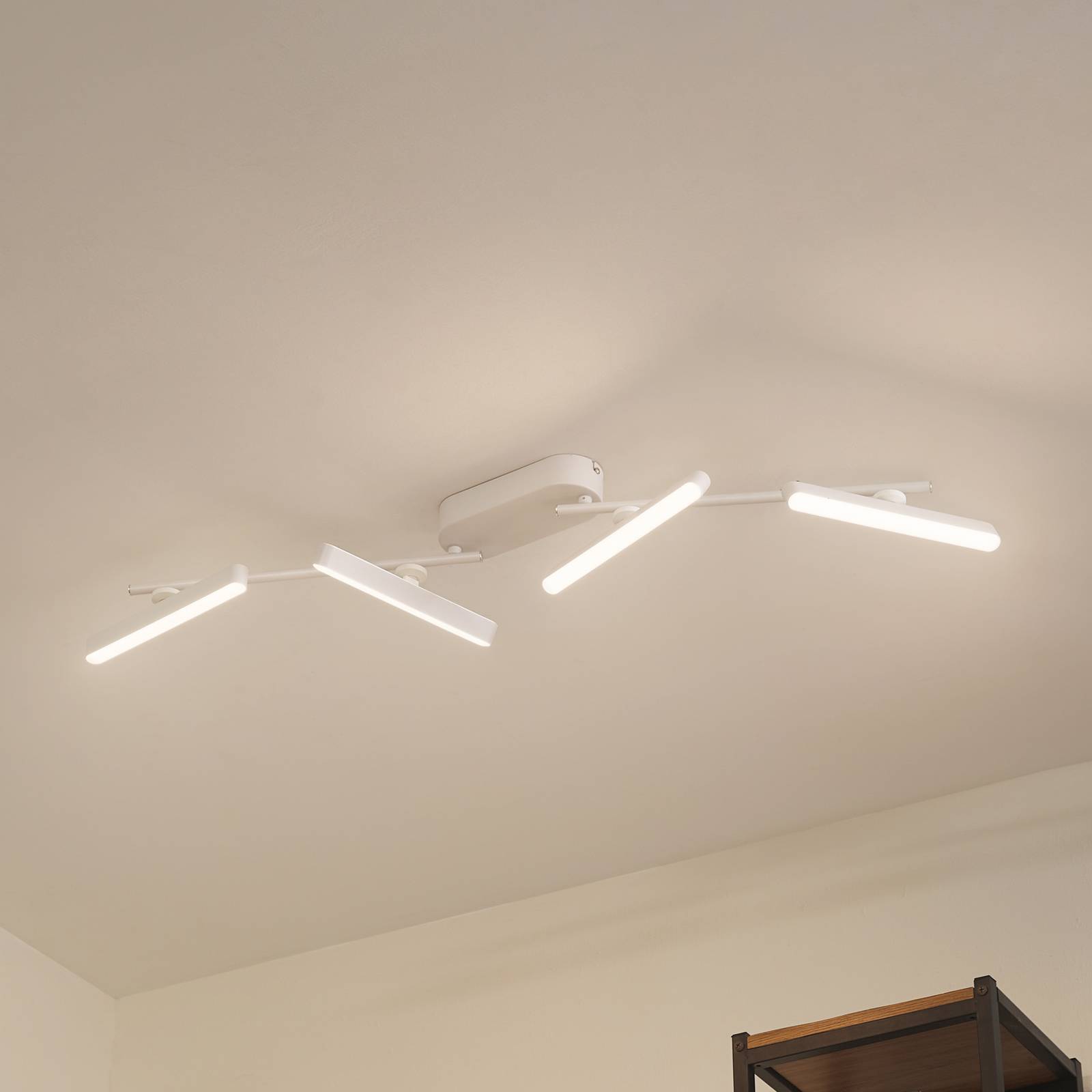 foto del prodotto lindby faretto led eldrin, bianco, a 4 luci, barra luminosa