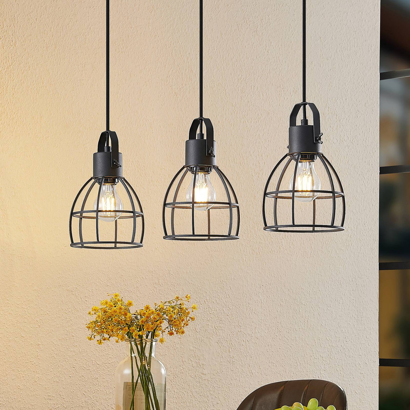 foto del prodotto lindby flintos lampada a sospensione, 3 luci, nero