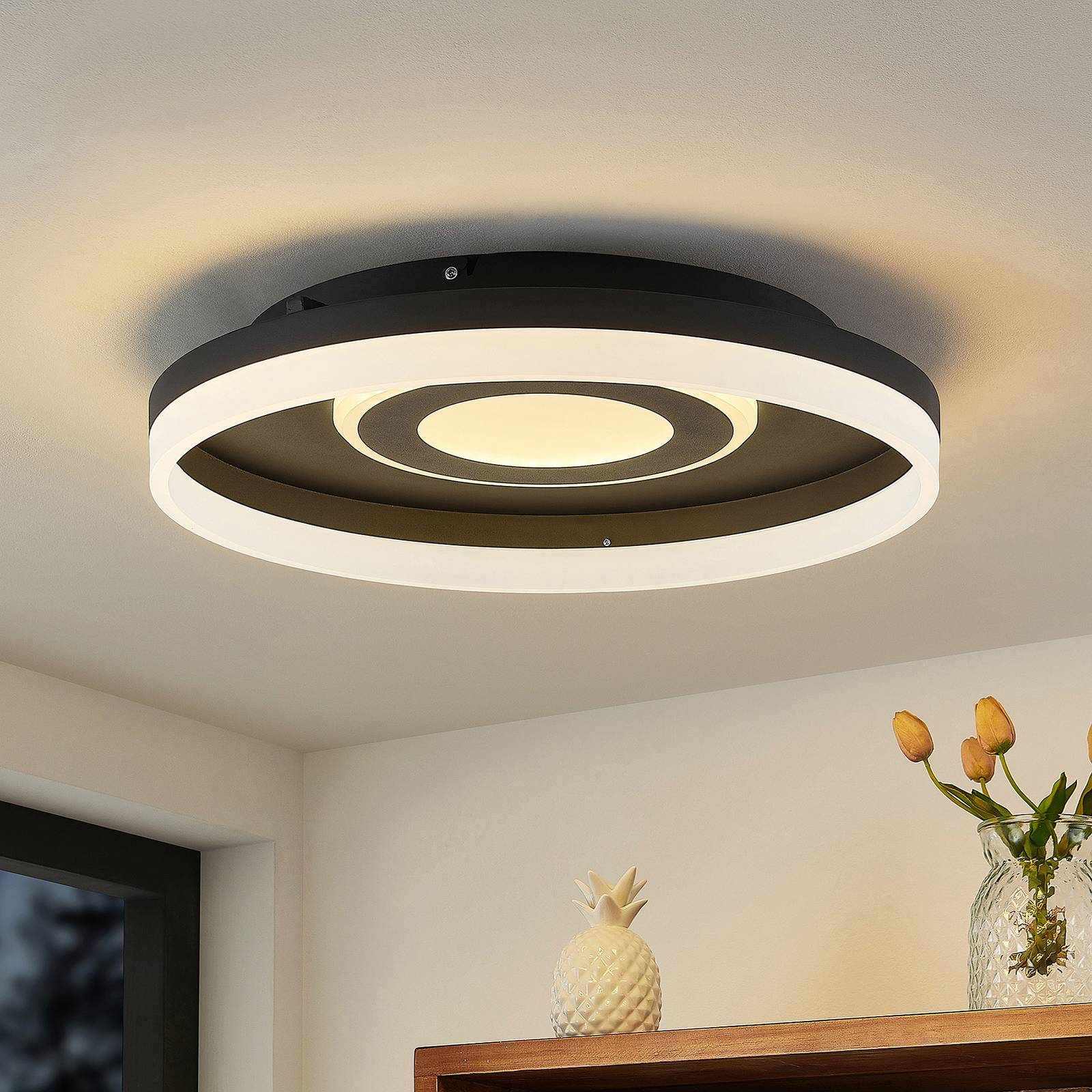 foto del prodotto lindby gulda plafoniera led, rbgw, nero