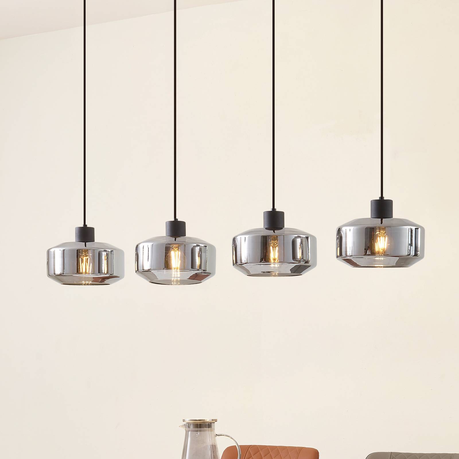foto del prodotto lindby lampada a sospensione hildur, a 4 luci, 115 cm, grigio fumo, vetro