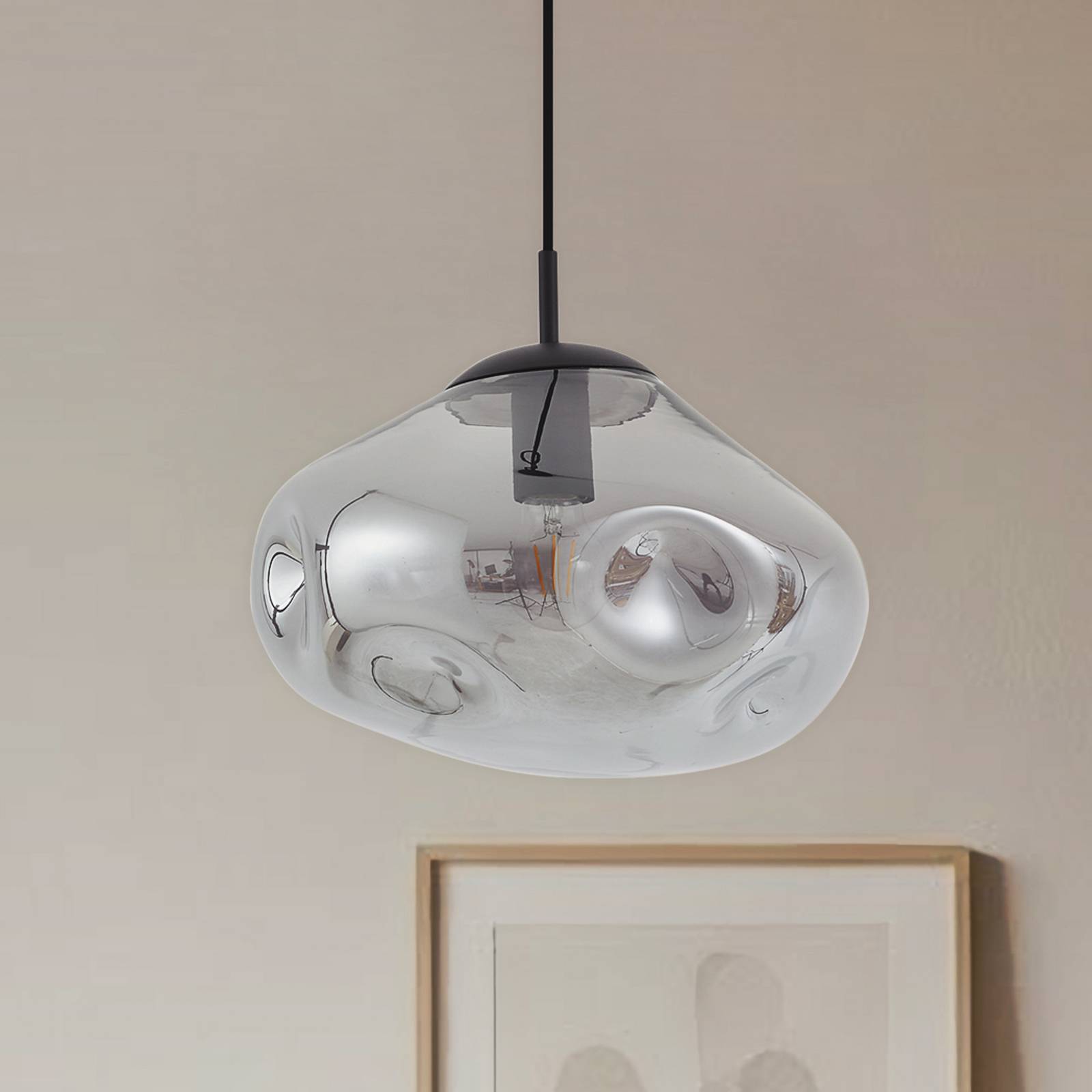 foto del prodotto lindby lampada a sospensione lelia, grigio fumo, vetro, 35 cm