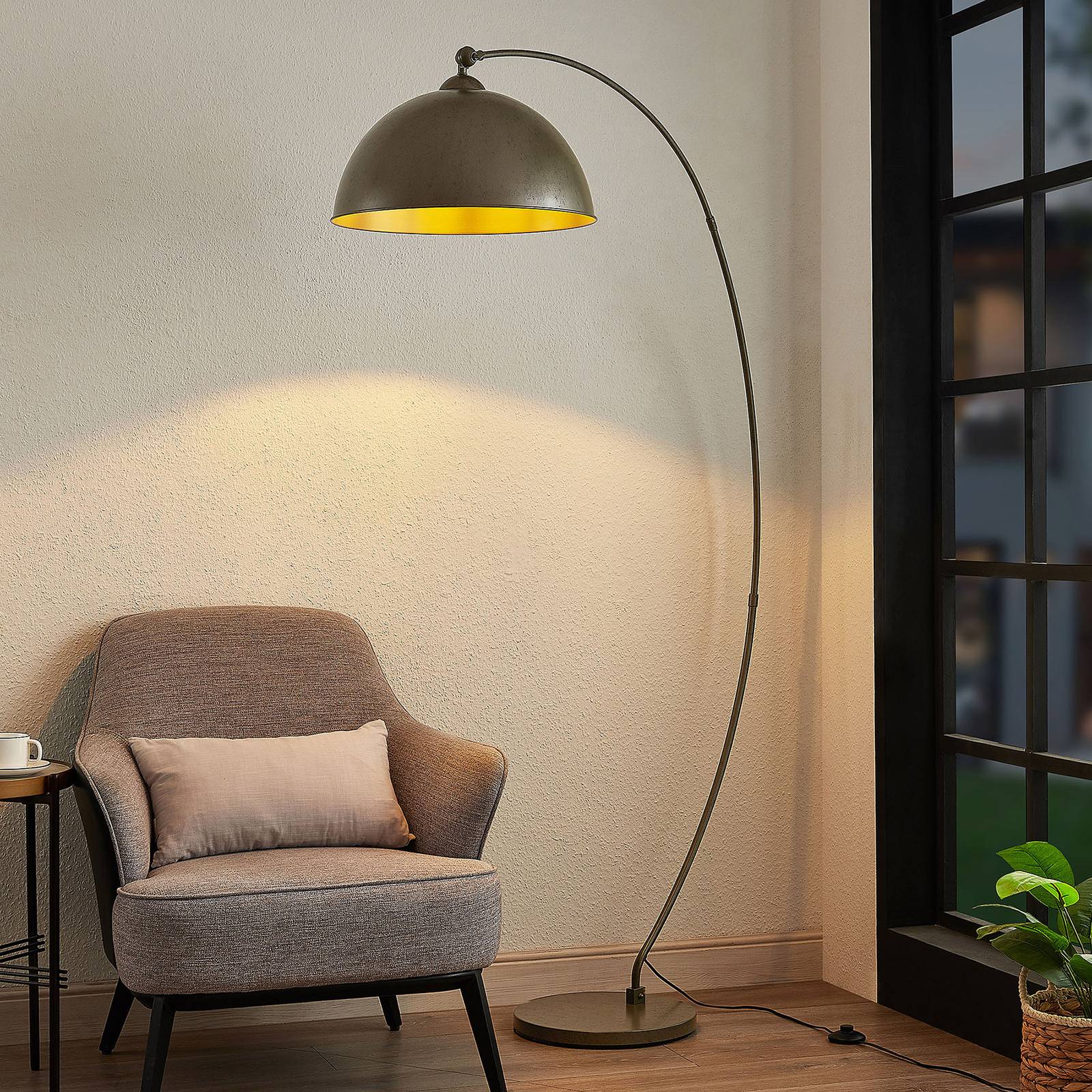 foto del prodotto lindby lampada ad arco jonera, grigio, metallo, e27, altezza 185 cm