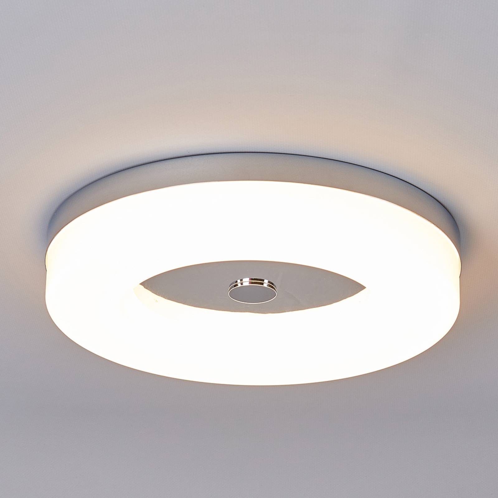 foto del prodotto lindby lampada da soffitto a led shania ad anello