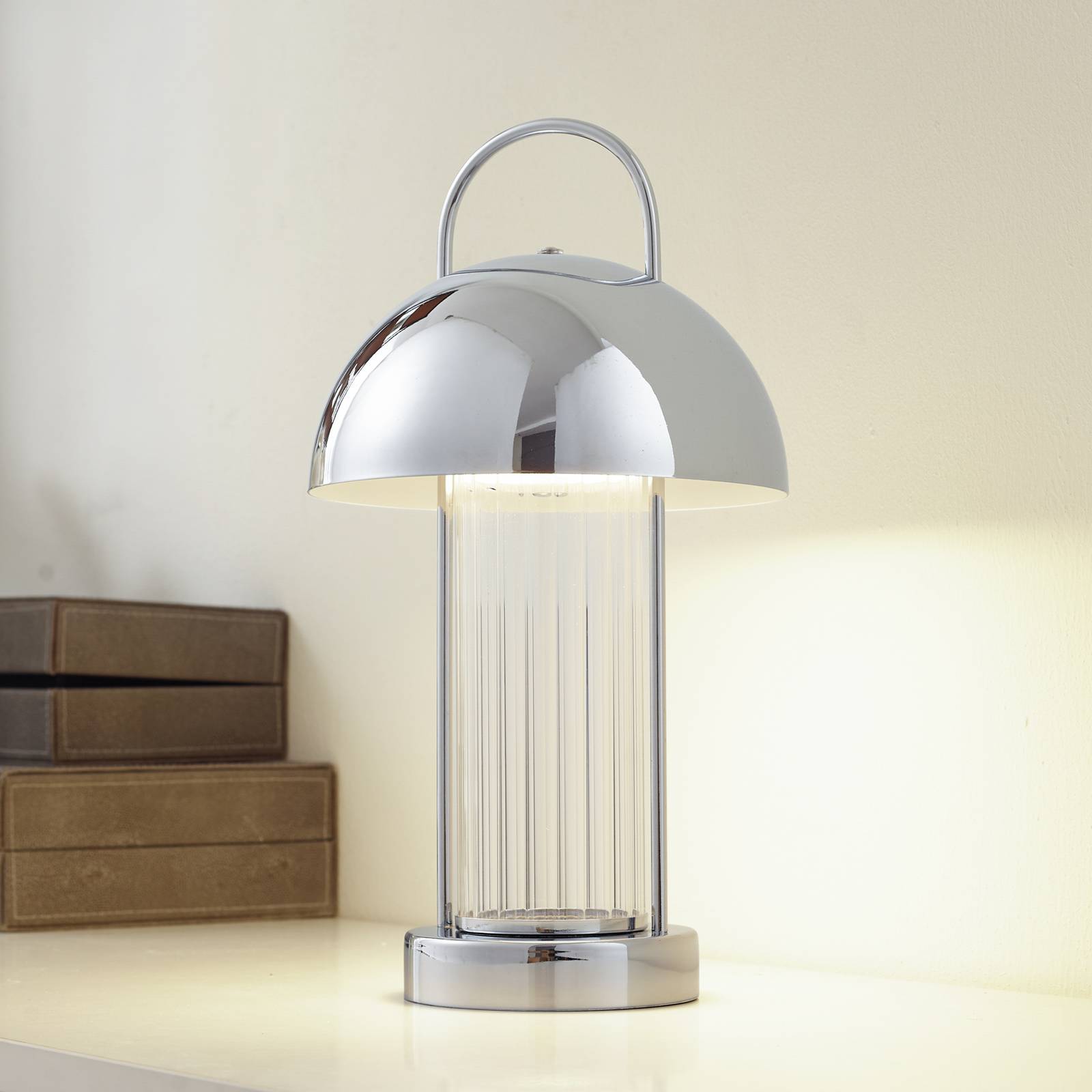 foto del prodotto lindby lampada da tavolo led mareli, cromo, metallo, 18 cm